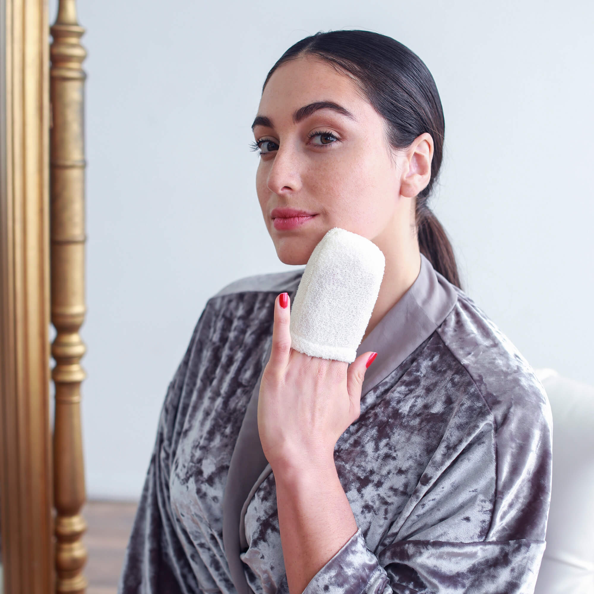 Daily Facial Micro Scrubber by Daily Concepts luxury Spa goods